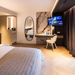 4* Отель Am Hopfensee